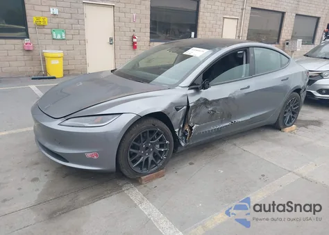2024 Tesla Model 3 Long Range Dual Motor All-Wheel Drive/Rear-Wheel Drive z USA, uszkodzony, nr VIN 5YJ3E1EA3RF858681